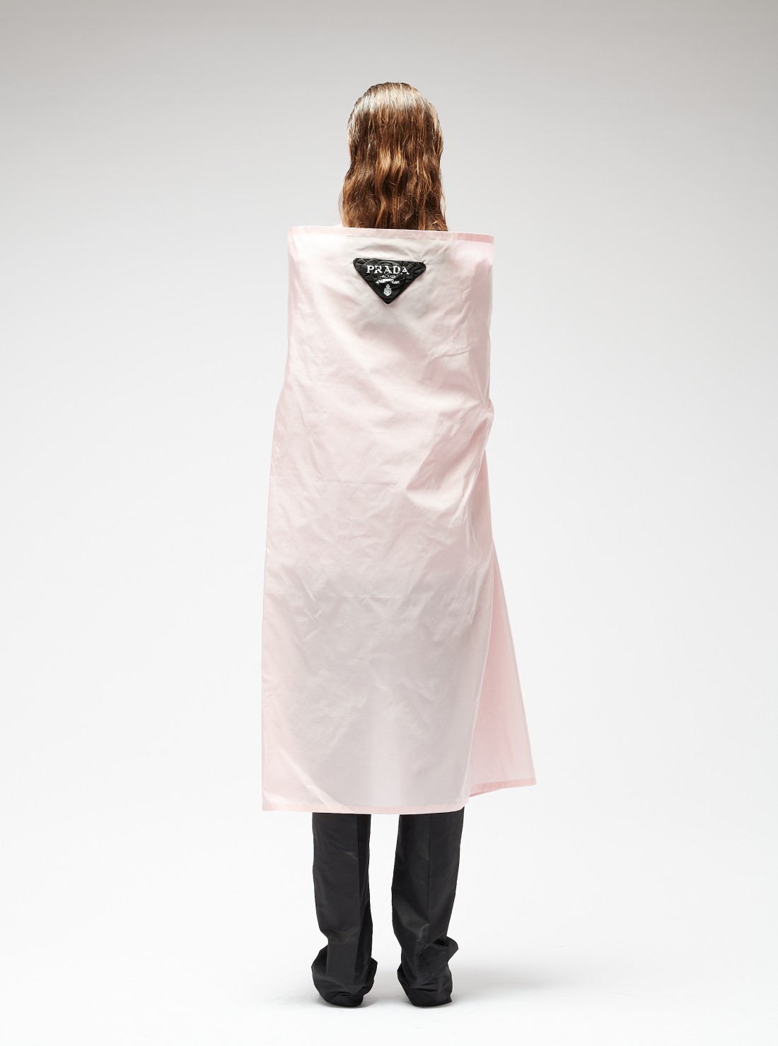 Single-breasted taffeta cape