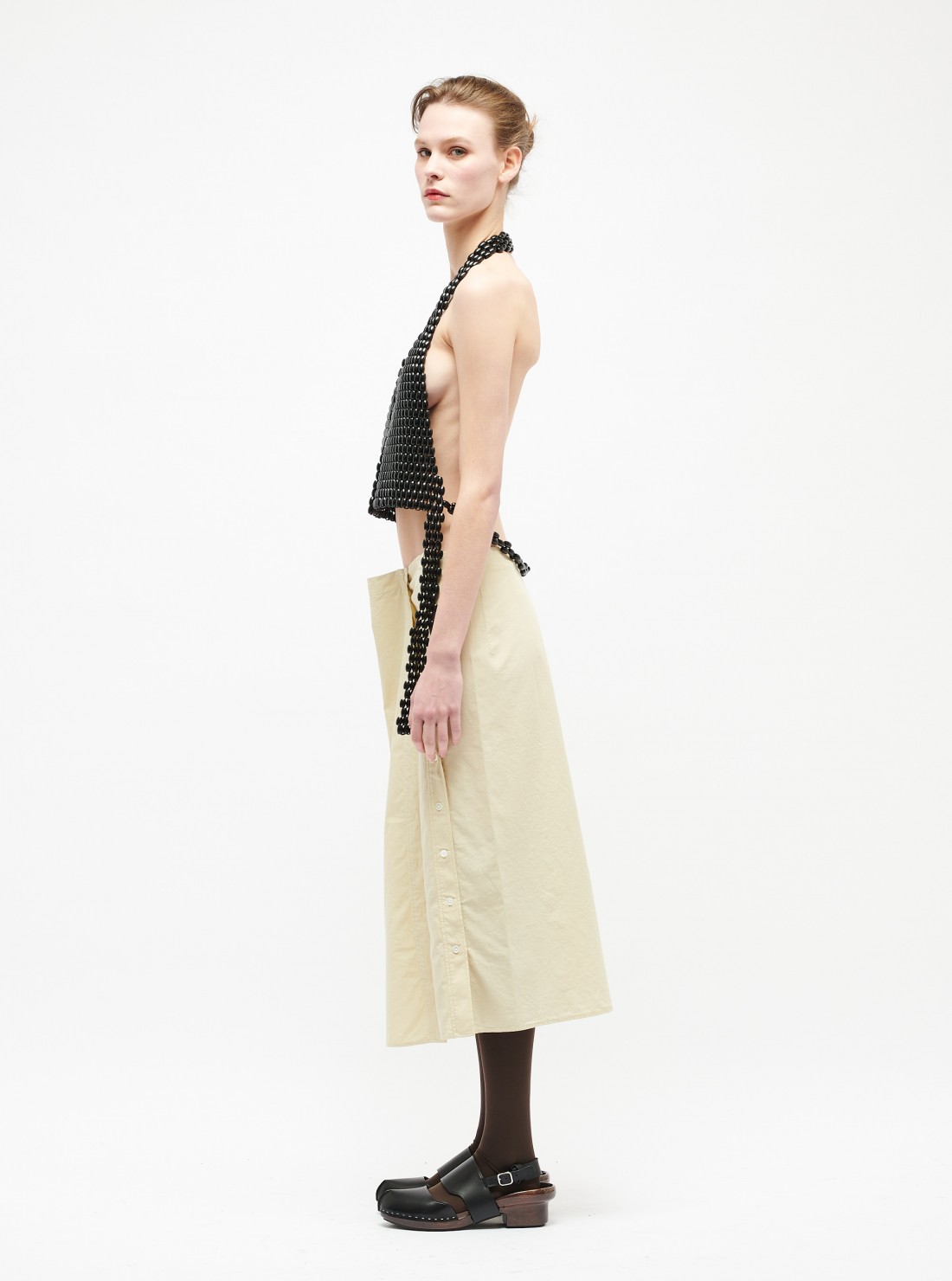Gilet en perles de bois