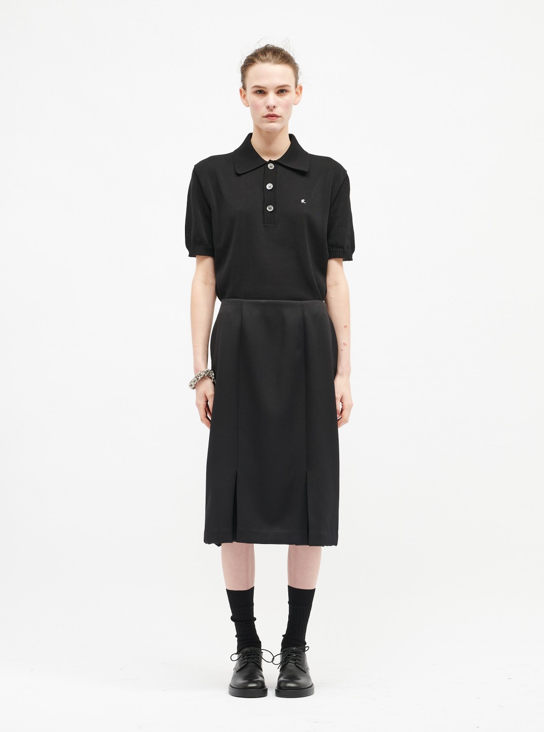 mid length skirt with pleats