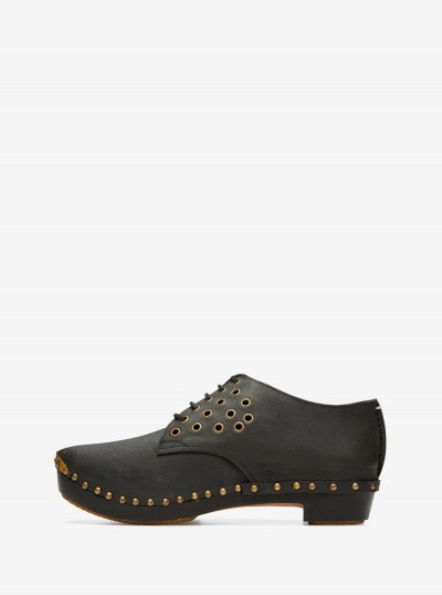 Chaussures à oeillets 2