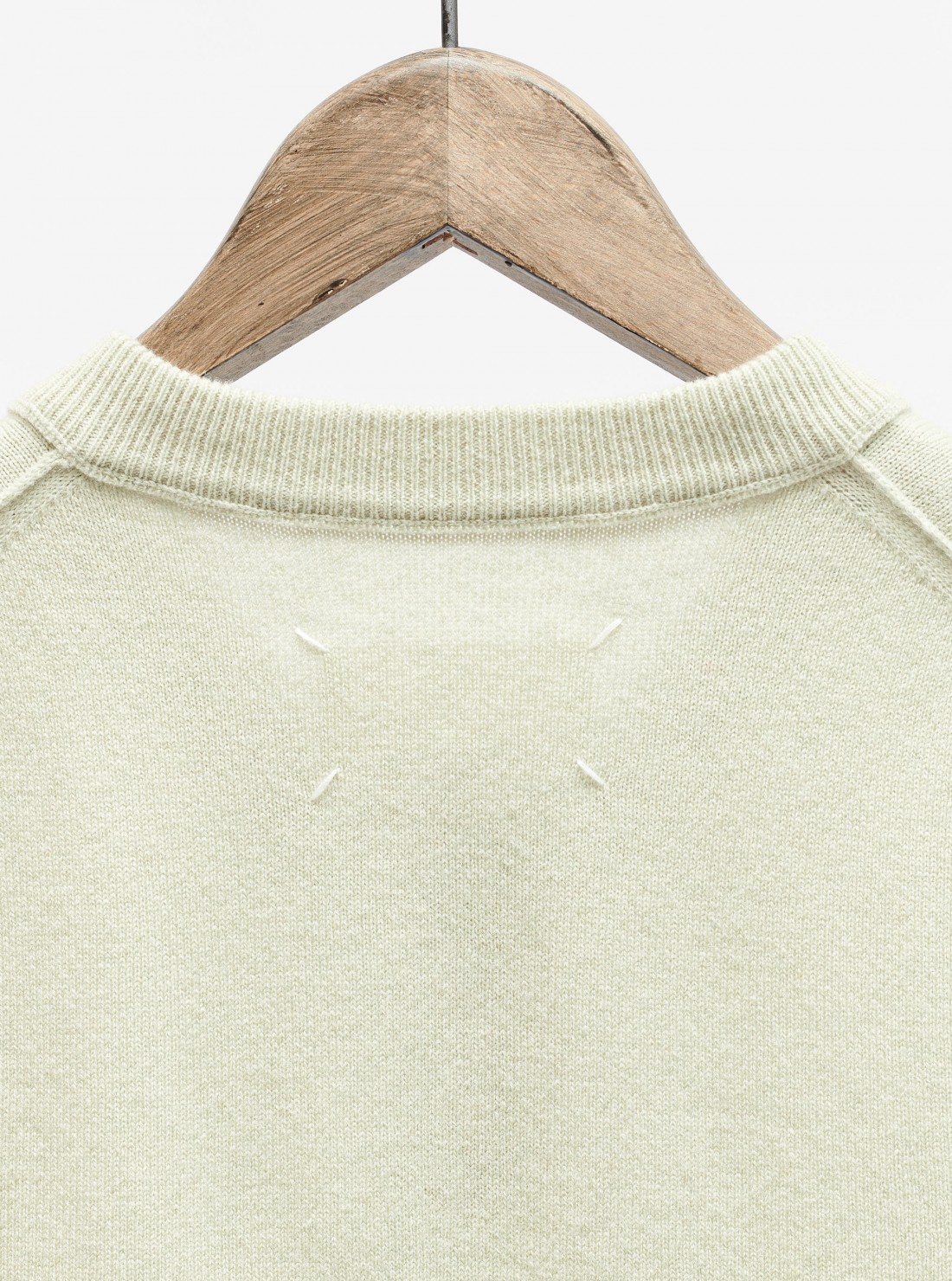 Cashmere v-neck sweater