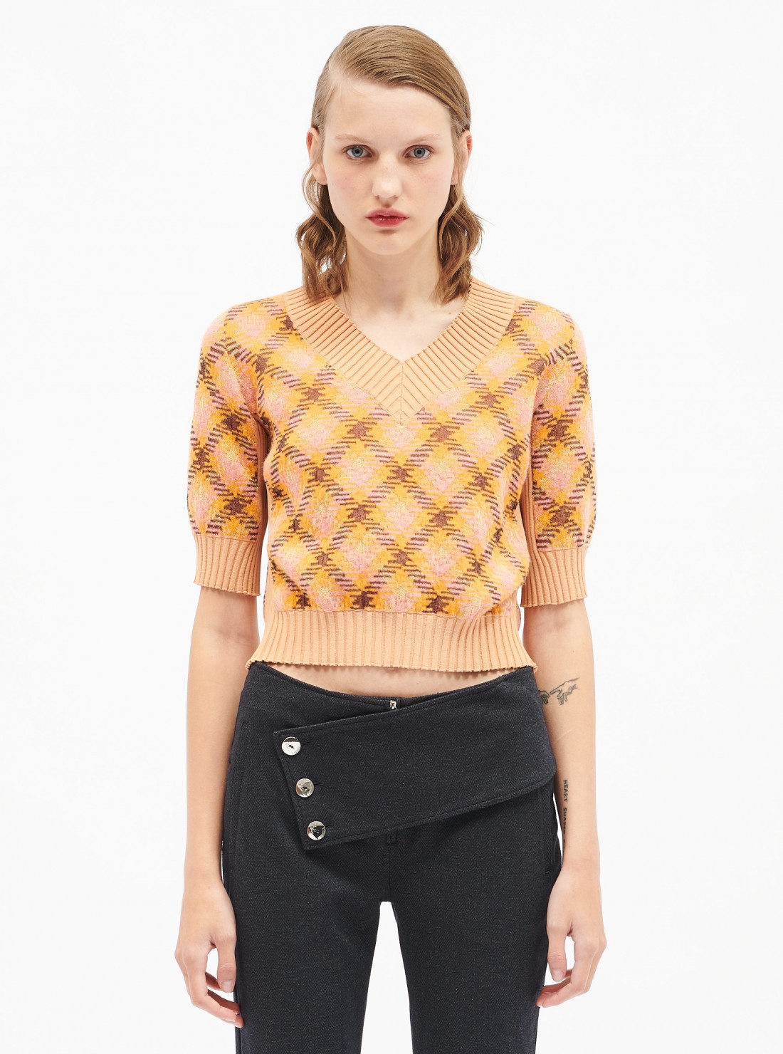 ARGYLE V NECK AMBER