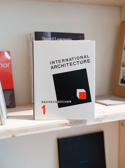 Walter Grophius - Bauhausbucher 1 : International Architecture