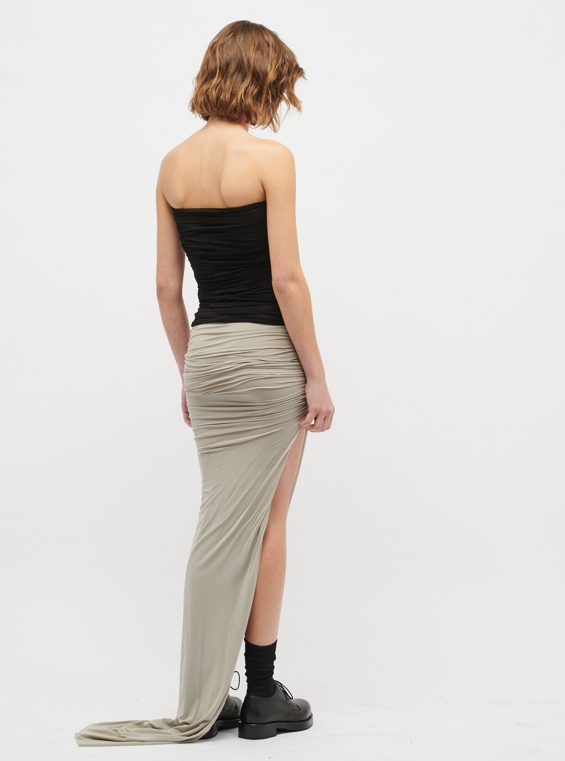 High slit skirt