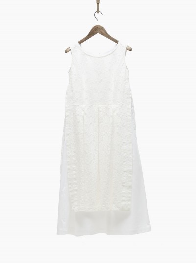 Robe en dentelle 2