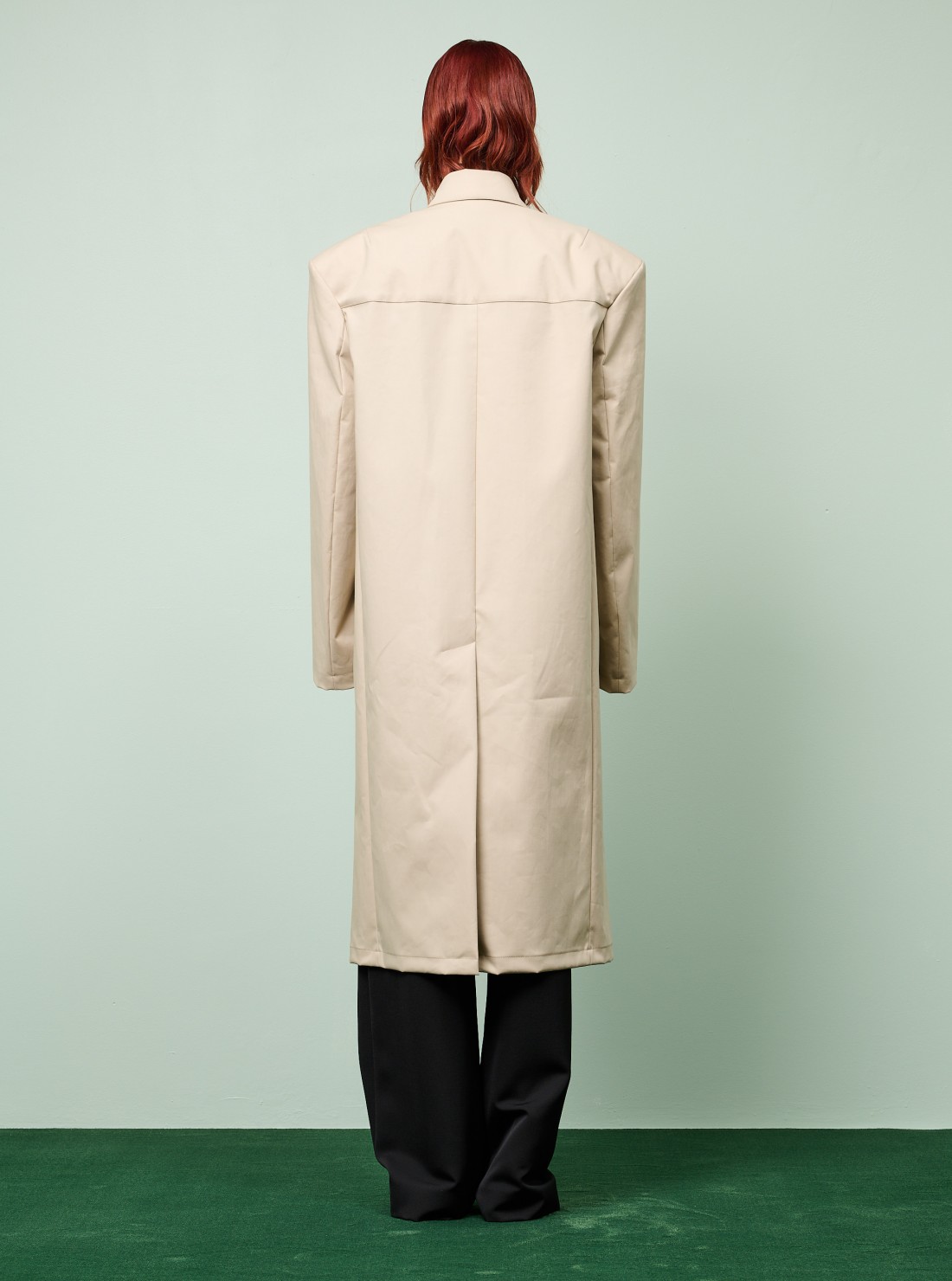 Collarbone Mac Trench Coat