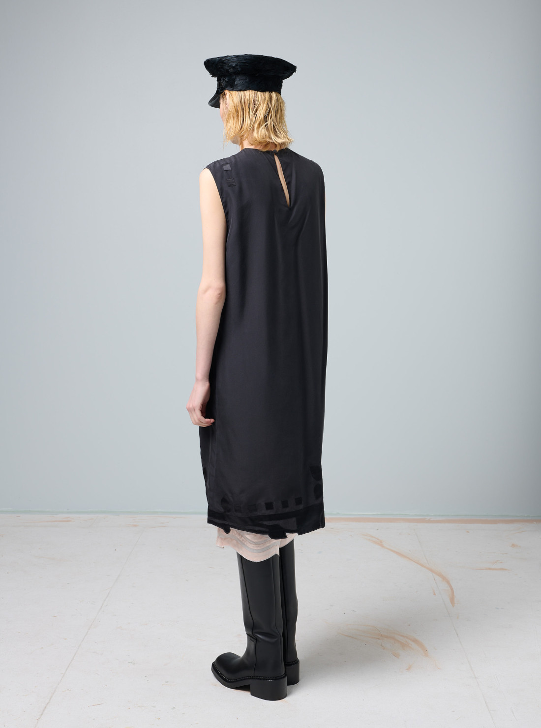 Dress With Embroidery