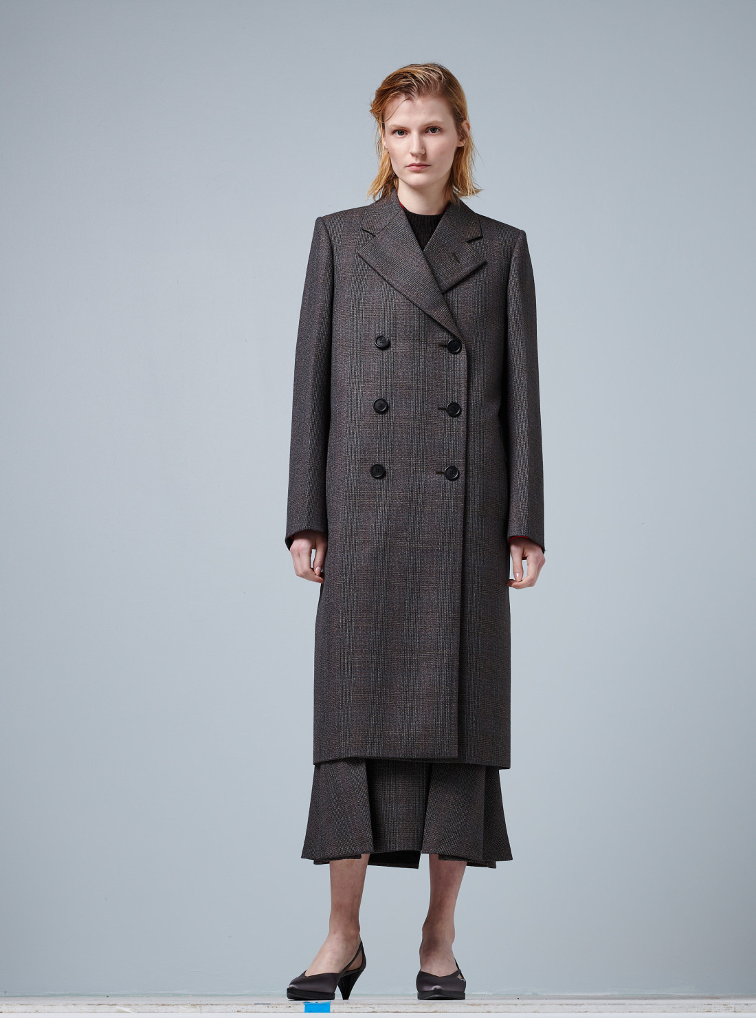 Contrasted back coat