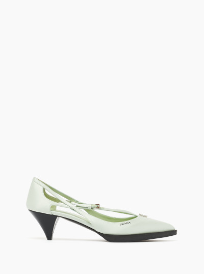Escarpins en satin avec découpes