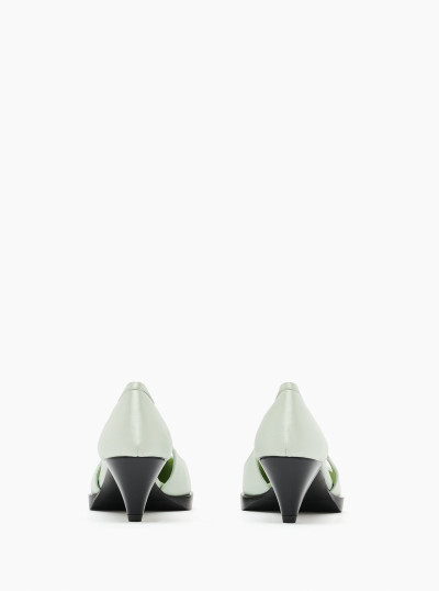 Satin cut-out pumps 2