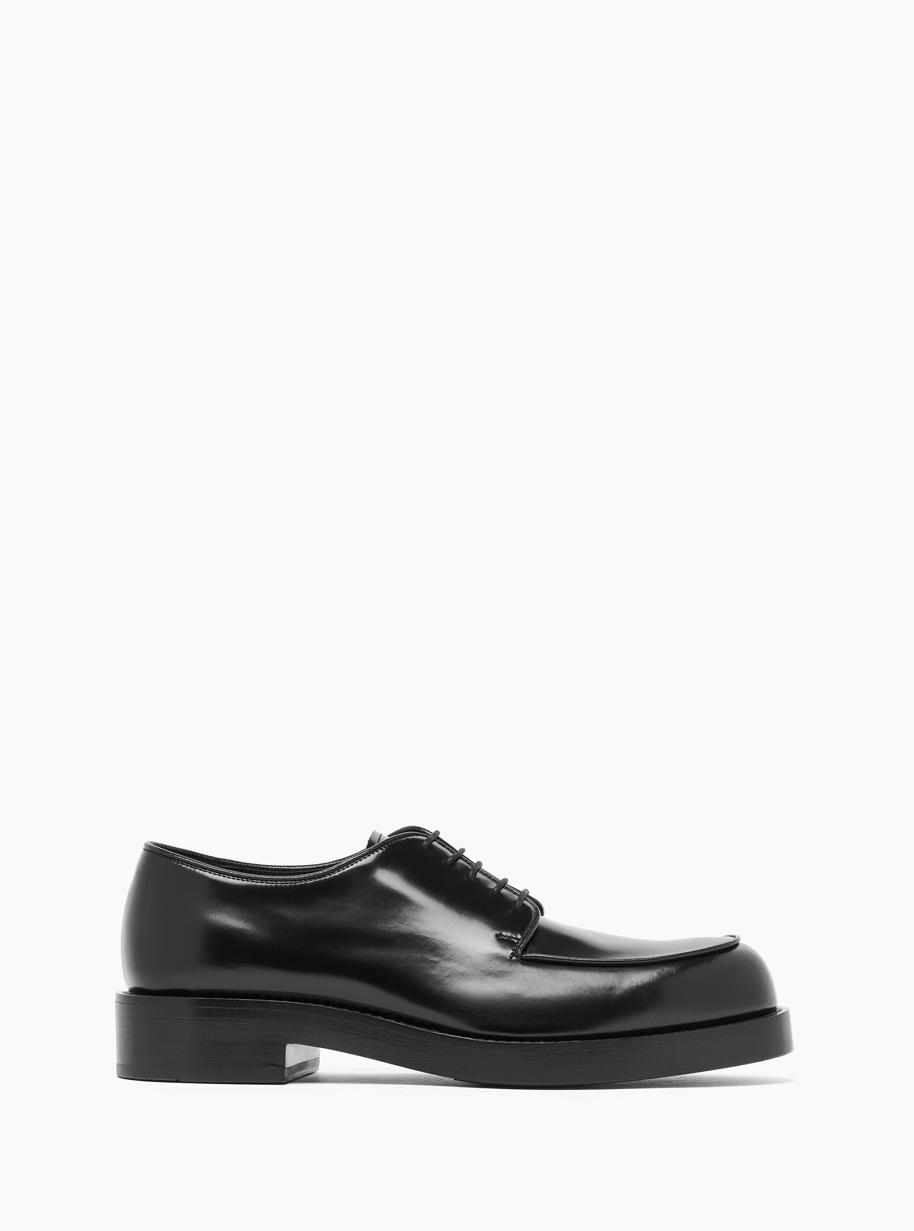 Brushed leather derby shoes