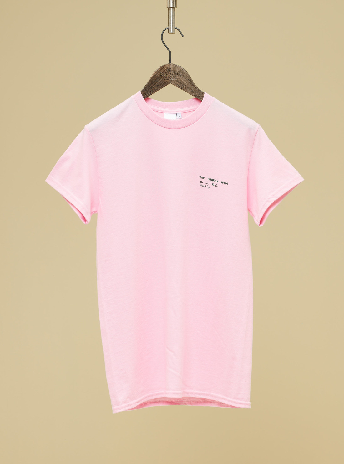 T-shirt logo