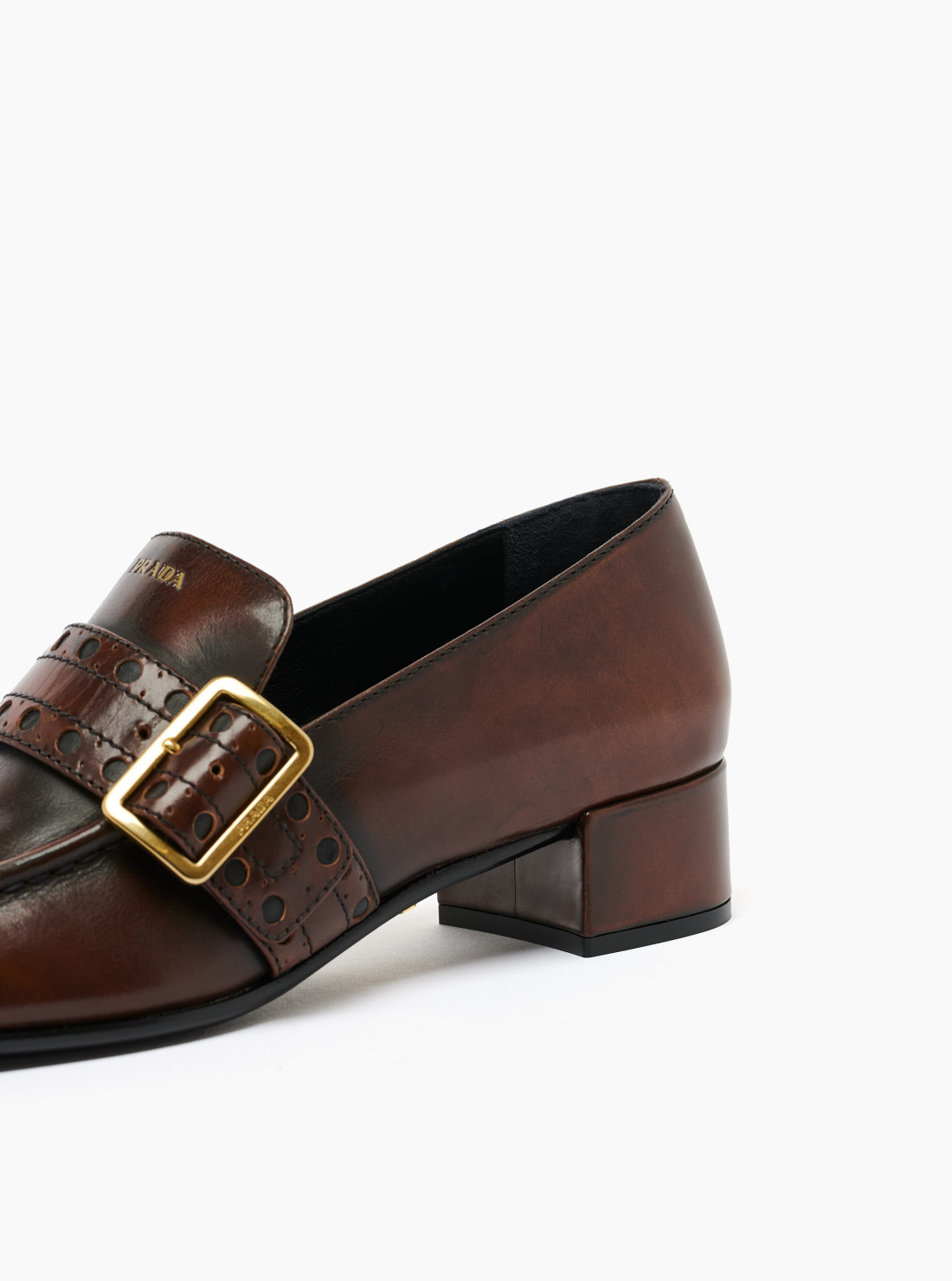 Mocassins à boucle