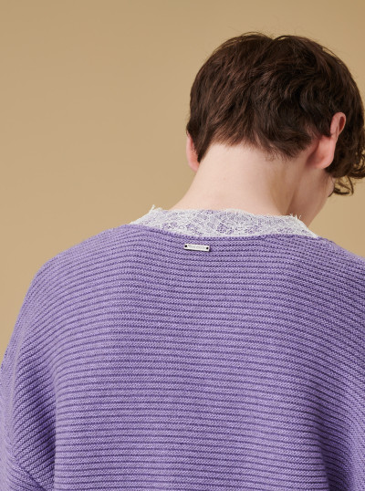 Pull col V à dentelle 2