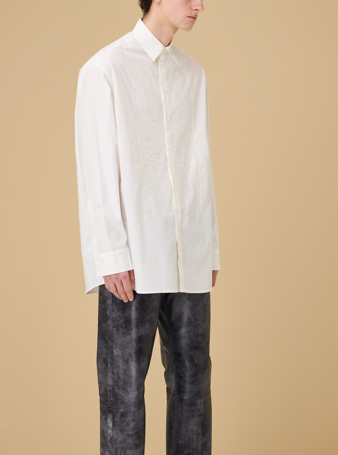 Chemise à dentelle