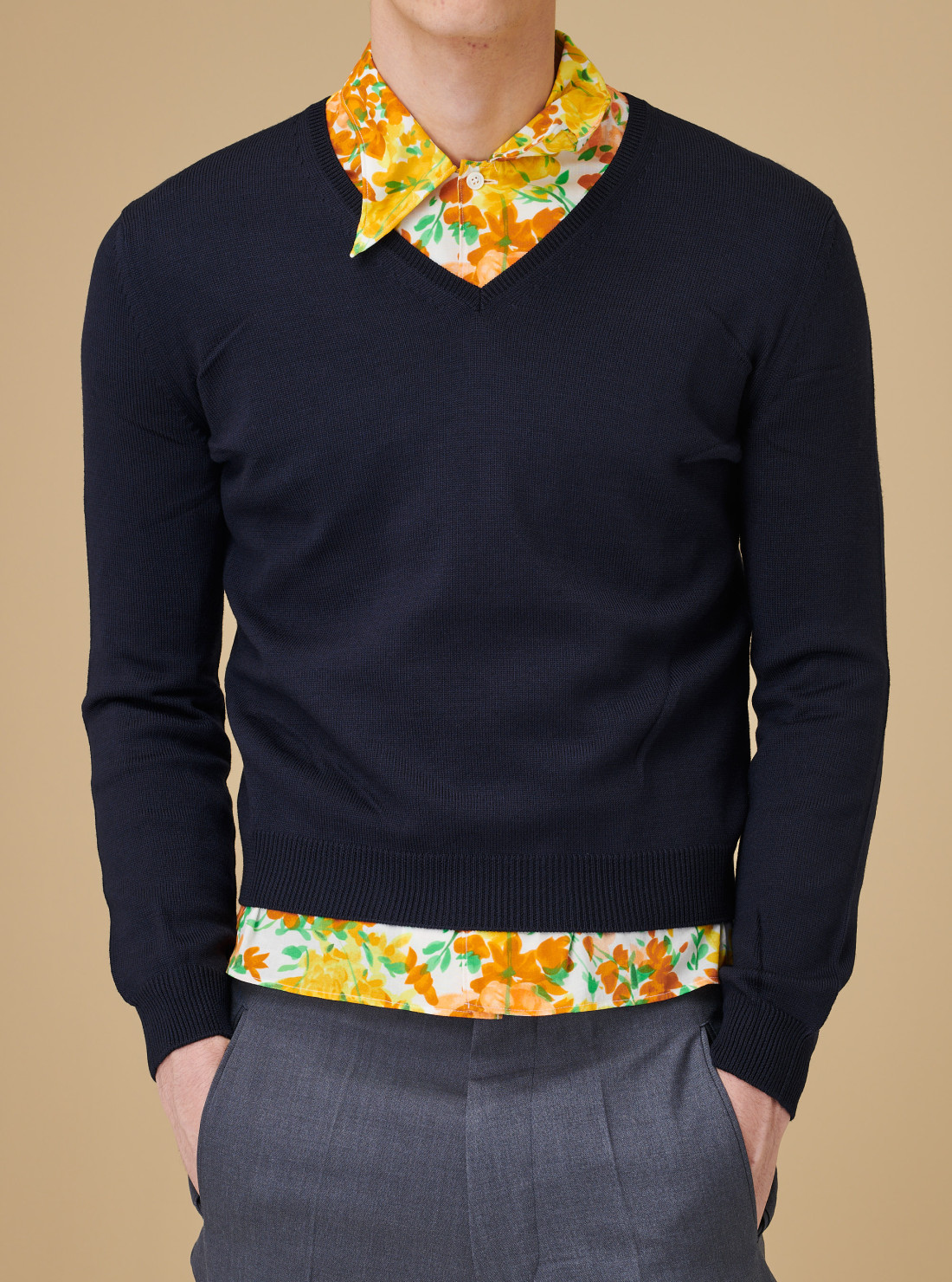 Pull col V en laine