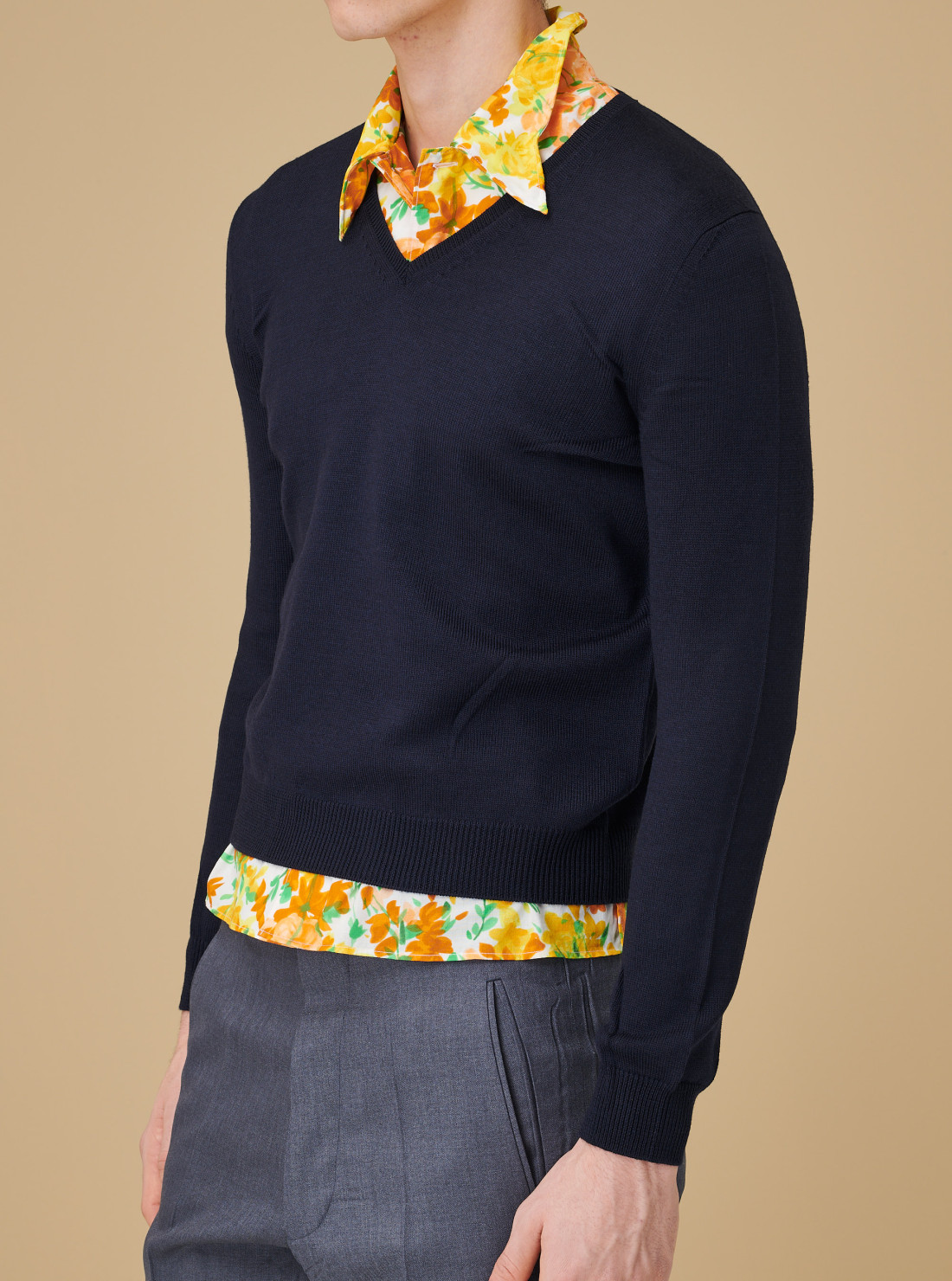 Pull col V en laine
