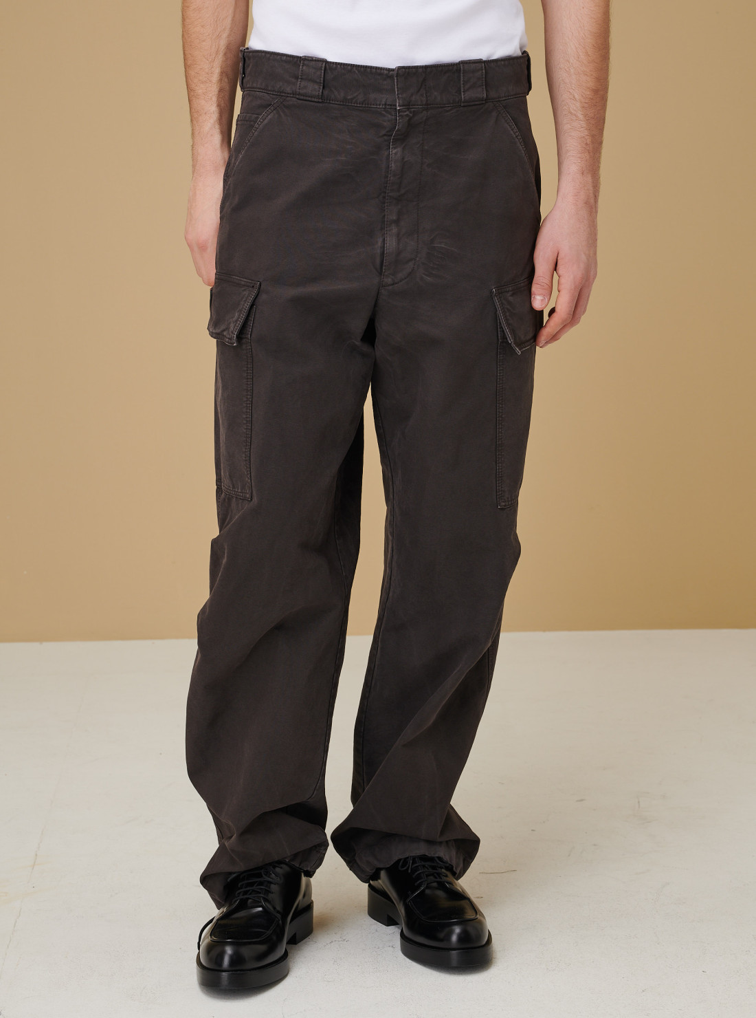 Pantalon en coton teint en pièce
