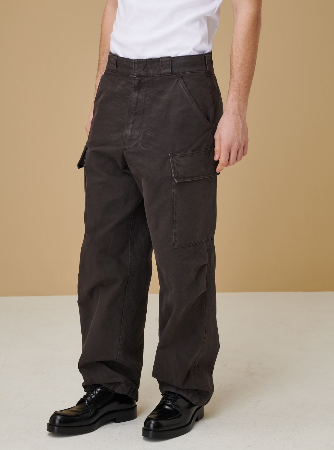 Pantalon en coton teint en pièce