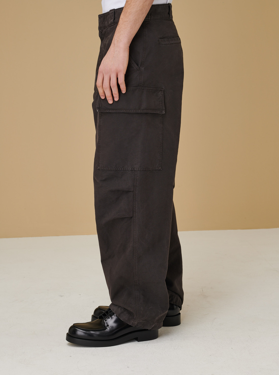Pantalon en coton teint en pièce