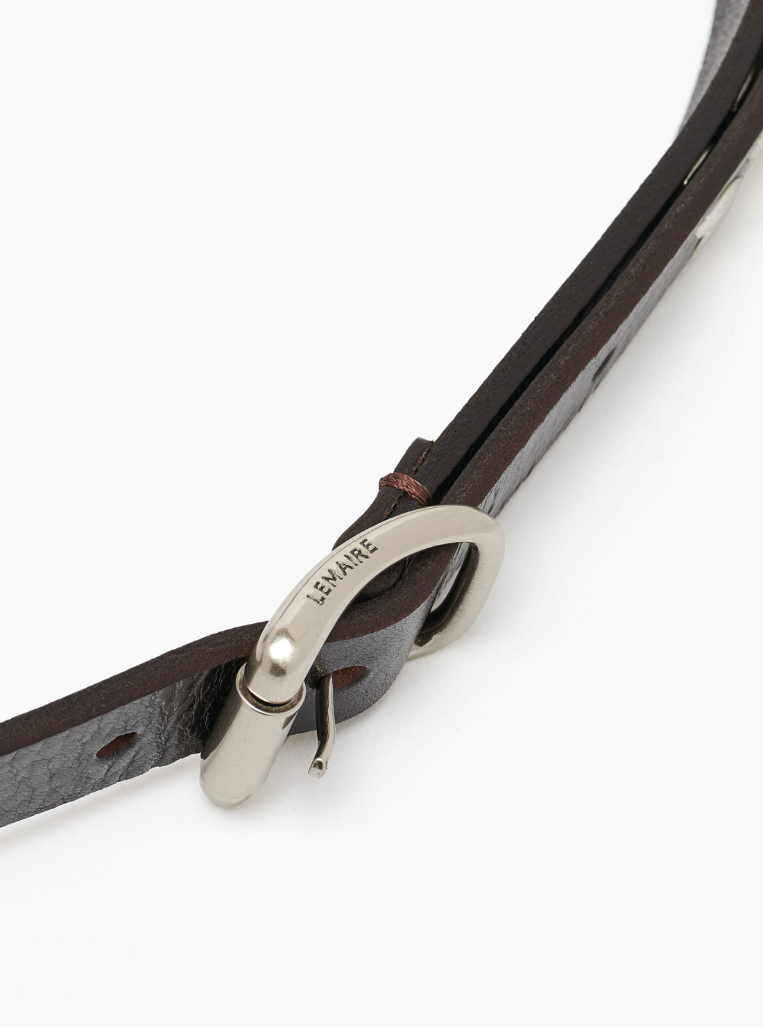 Ceinture à clous en amande