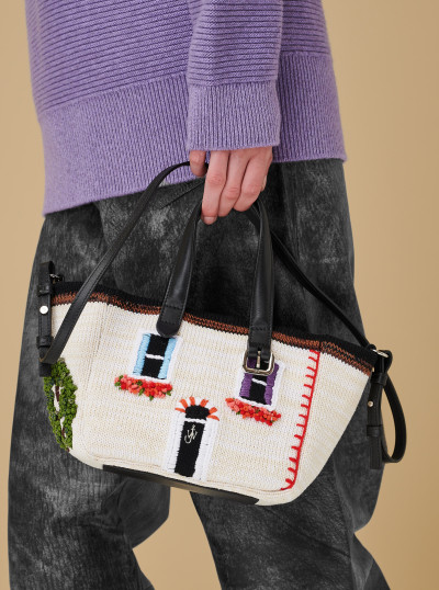 House shoulder bag