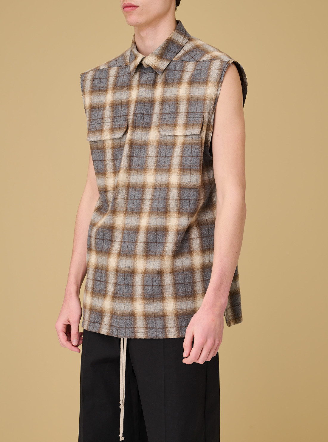 Chemise sans manches