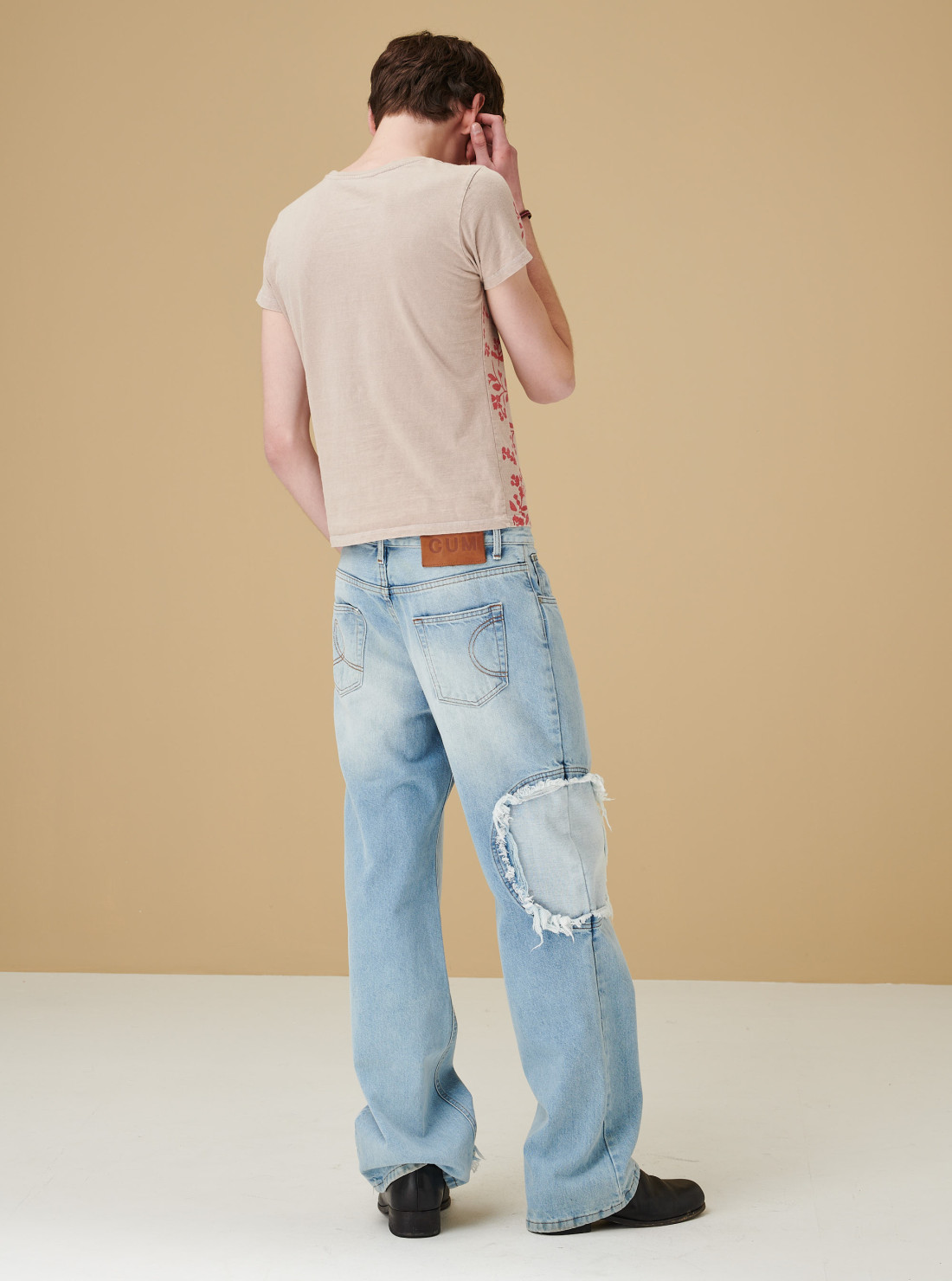 Circle Window Jean