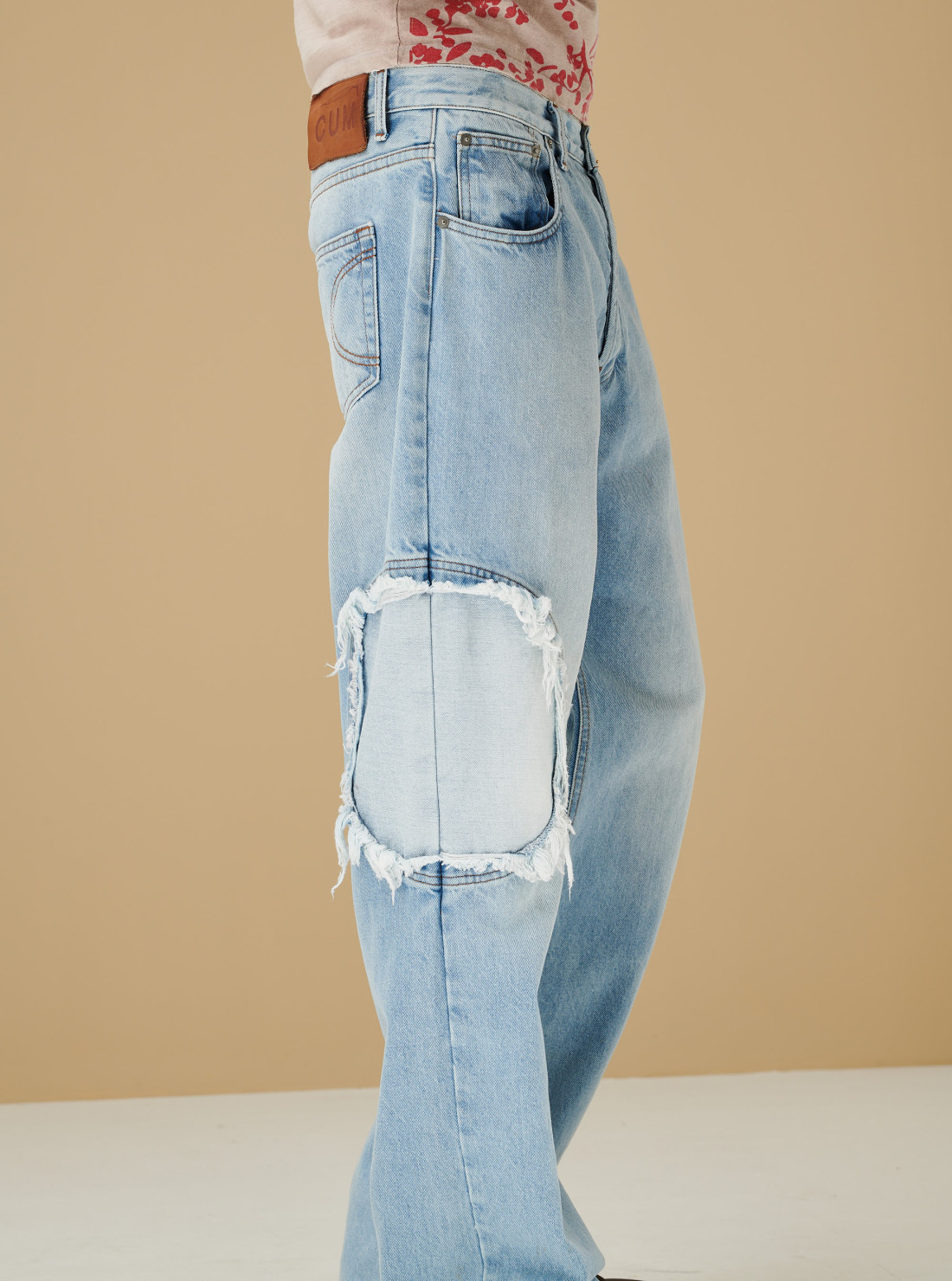 Circle Window Jean