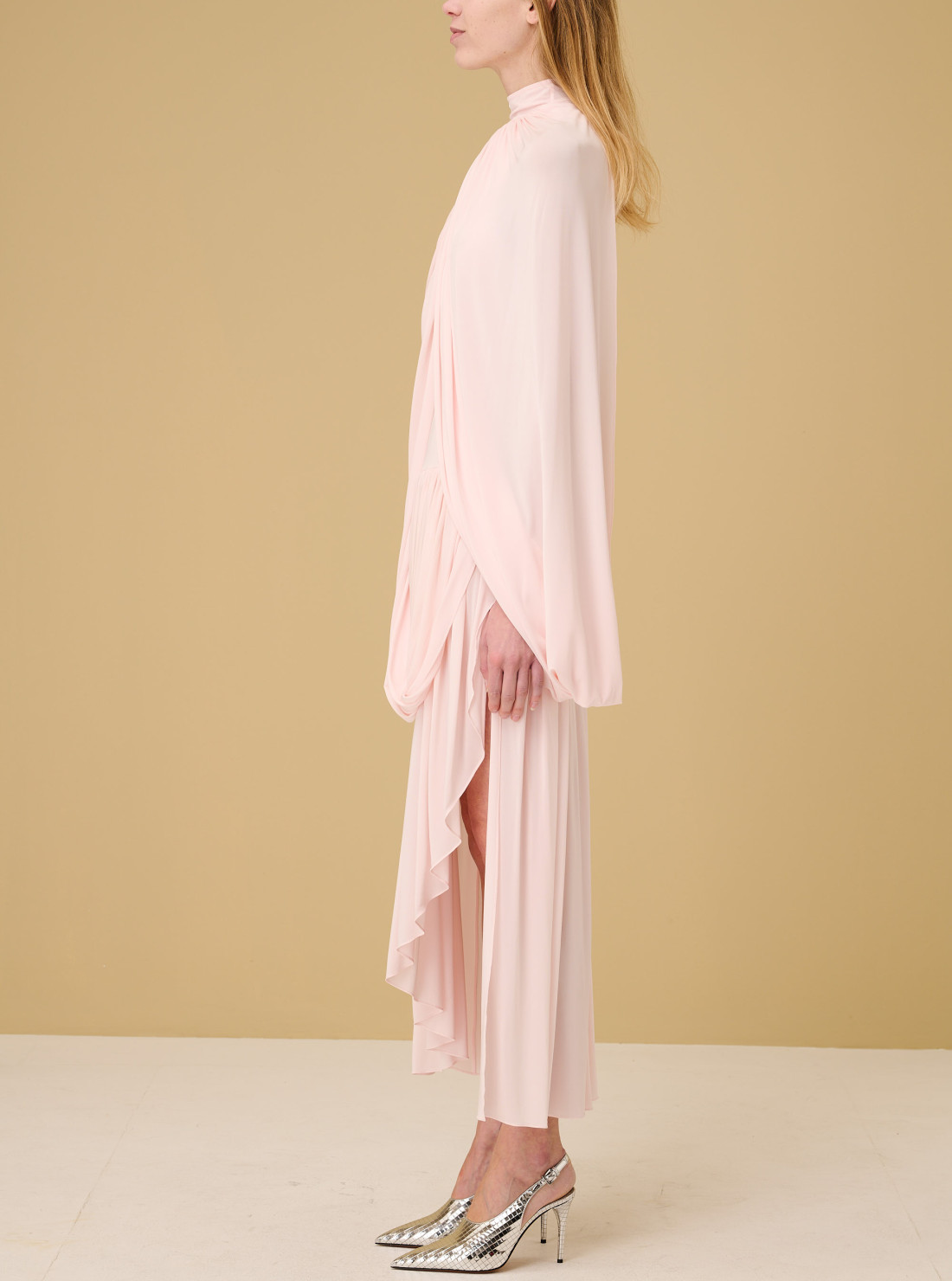 Robe cape en jersey souple