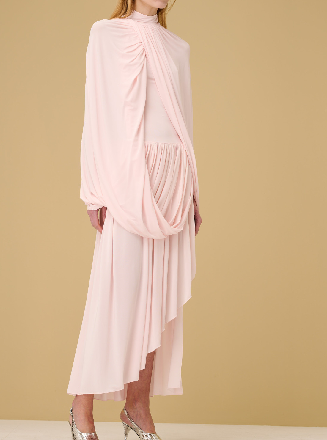 Robe cape en jersey souple