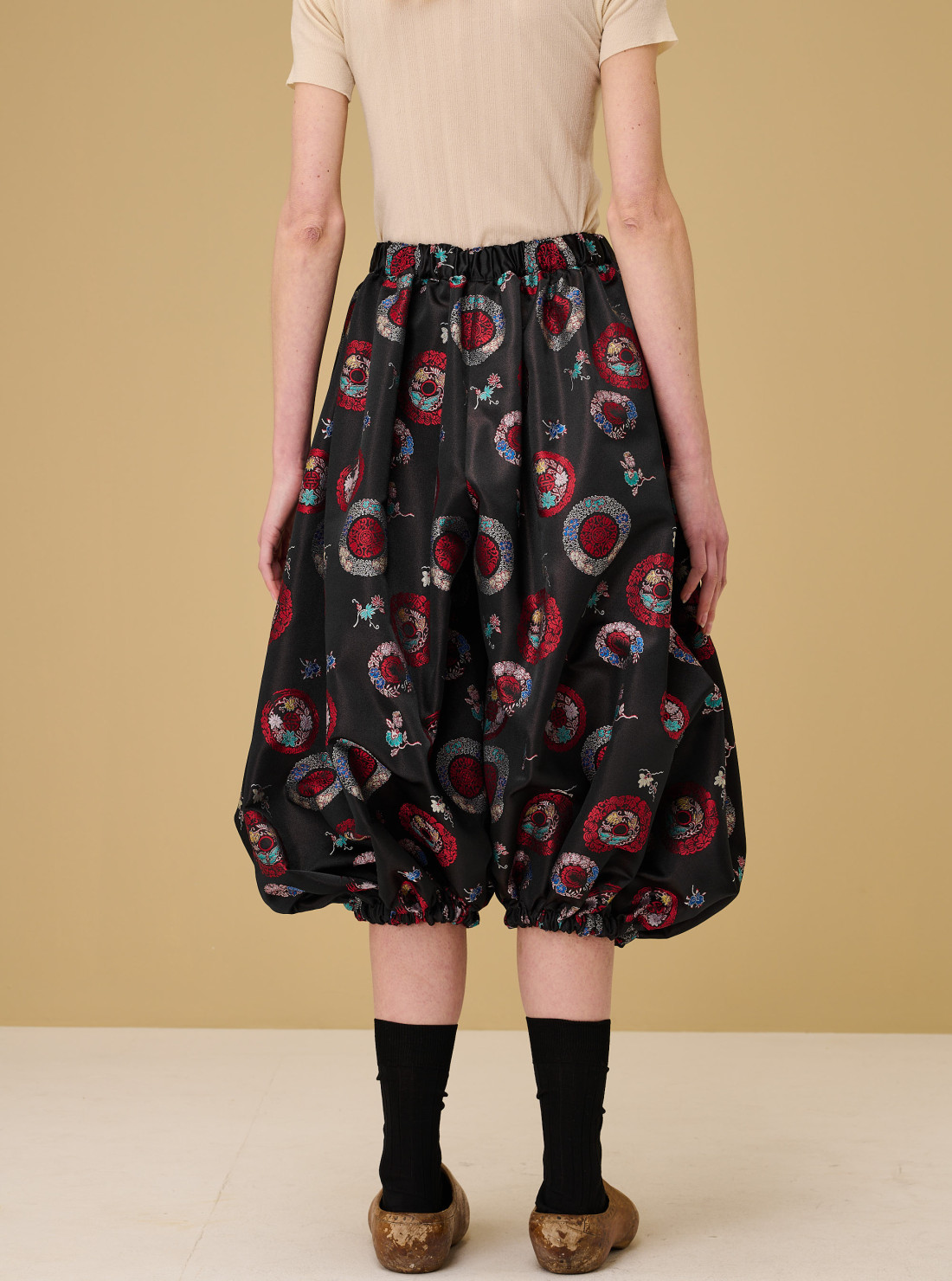 Pantalon brodé