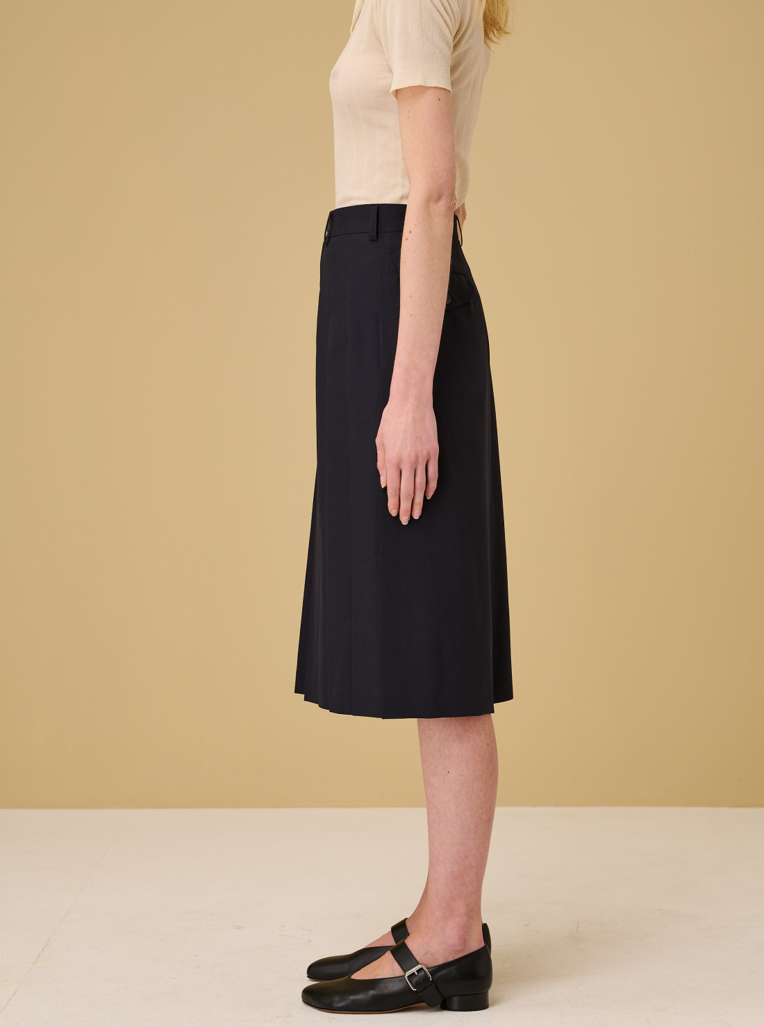 Short skirt
