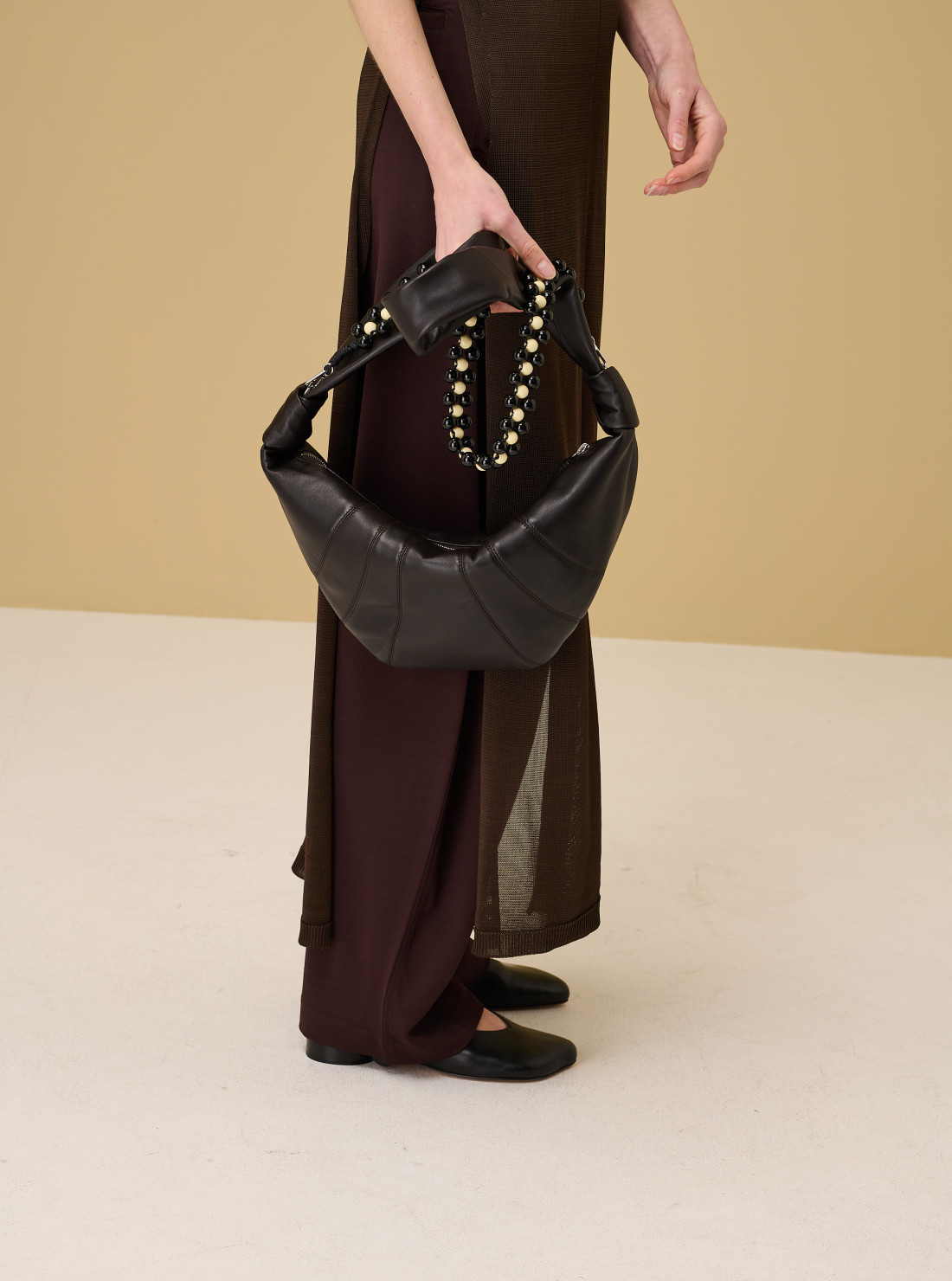 Sac croissant medium à perles