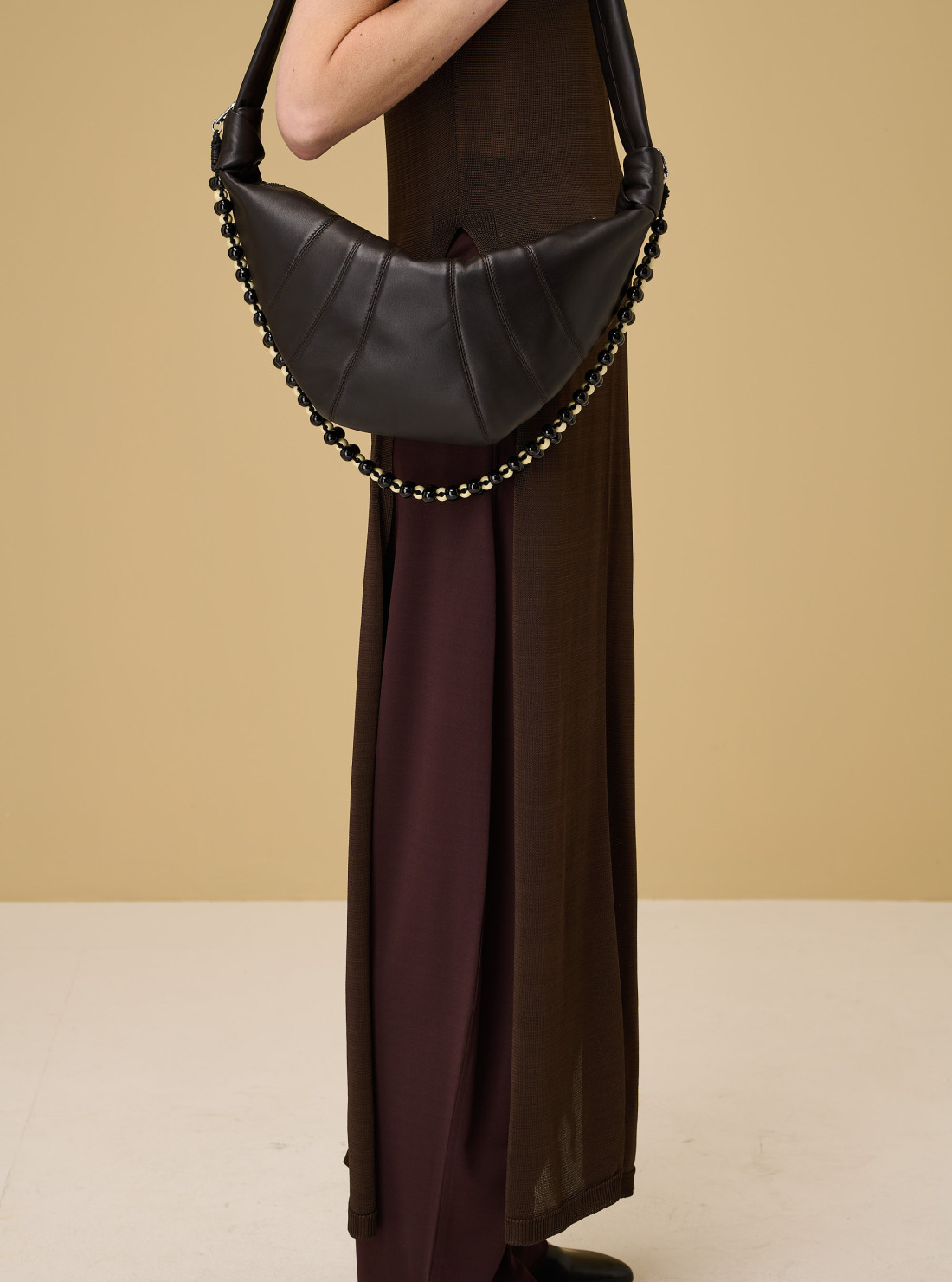Sac croissant medium à perles