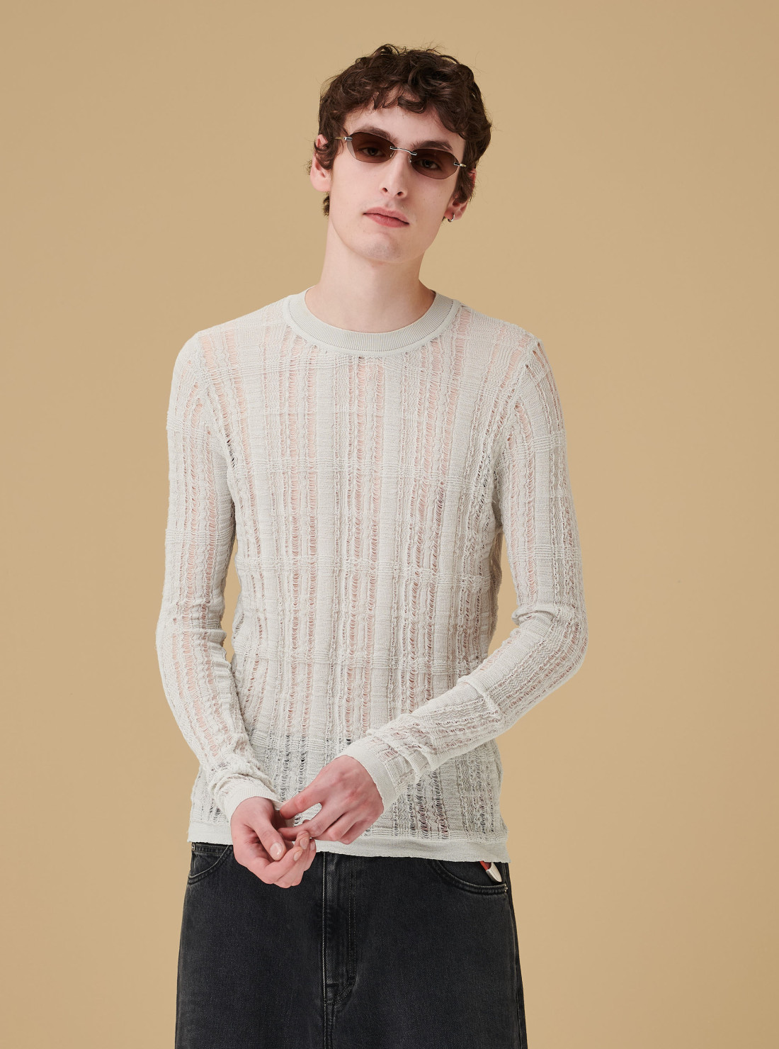Formal roundneck
