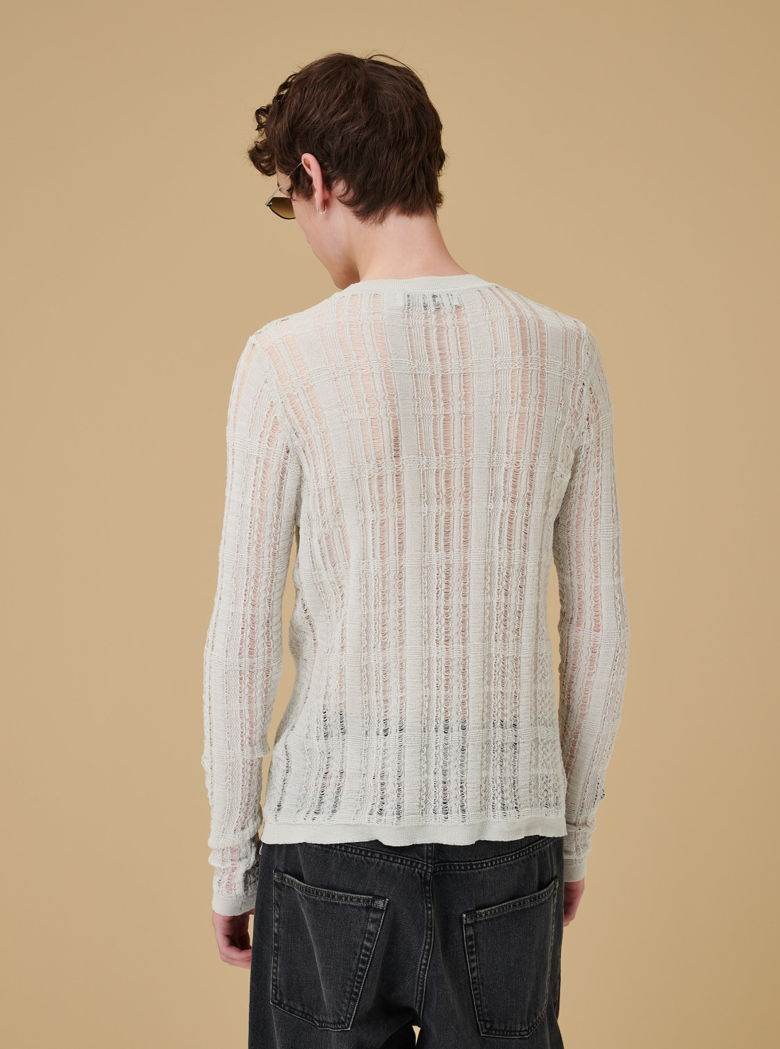 Formal roundneck