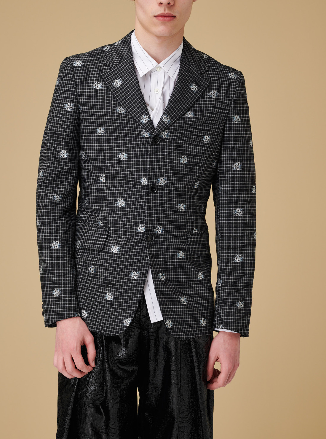Veste brodée