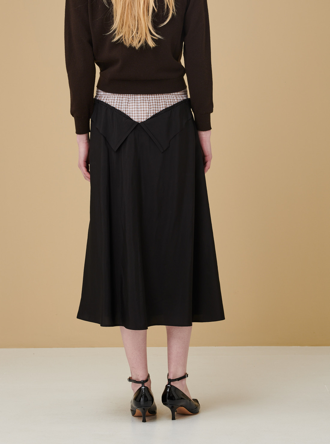 Anonymity of the lining skirt