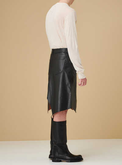 Jupe fendue en cuir 2