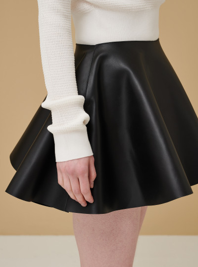【J W ANDERSON】Circle Leather Skirt Black JW ANDERSON Leather mini circle skirt | Harvey Nichols