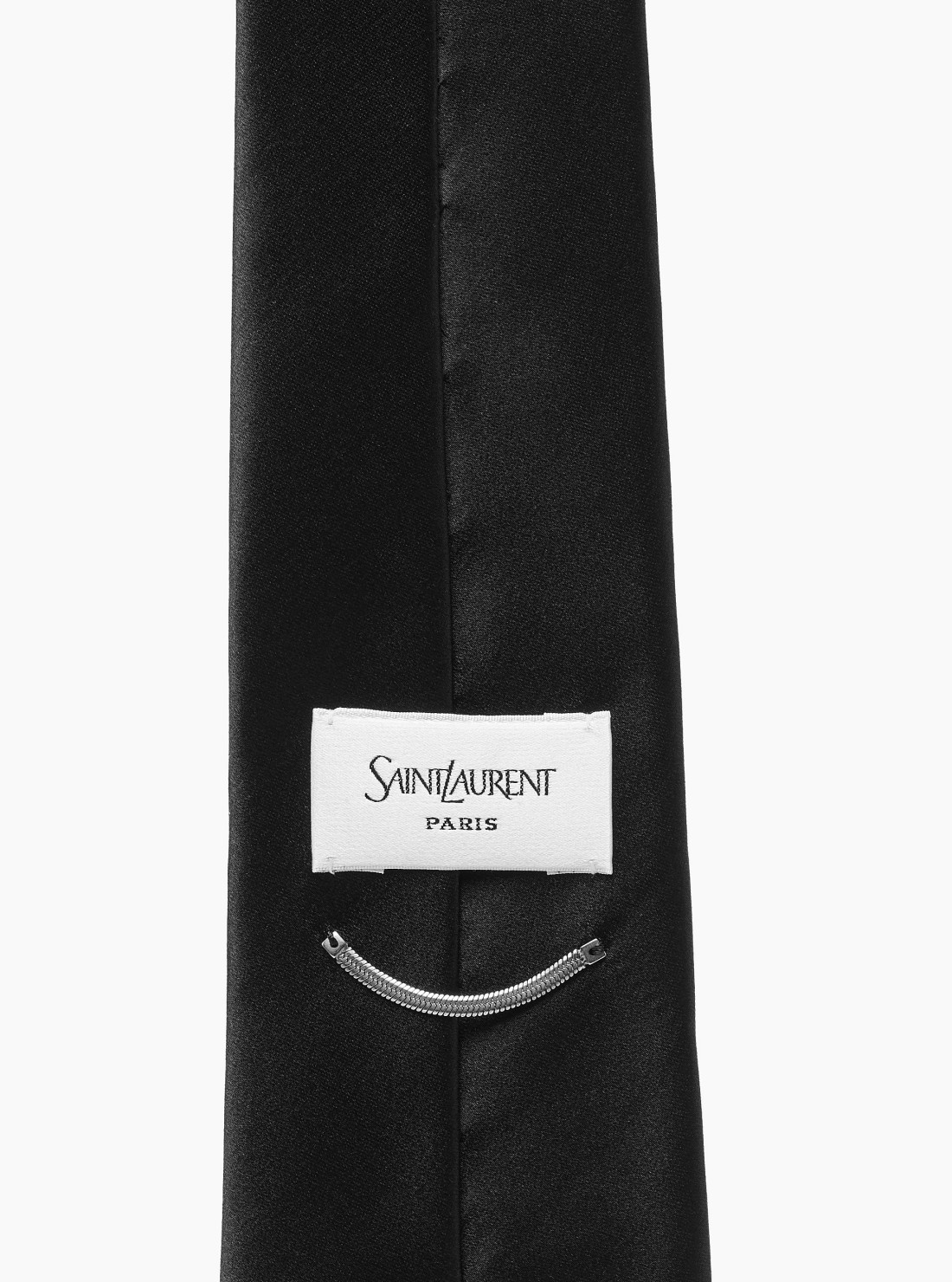 Wide tapered tie in silk satin