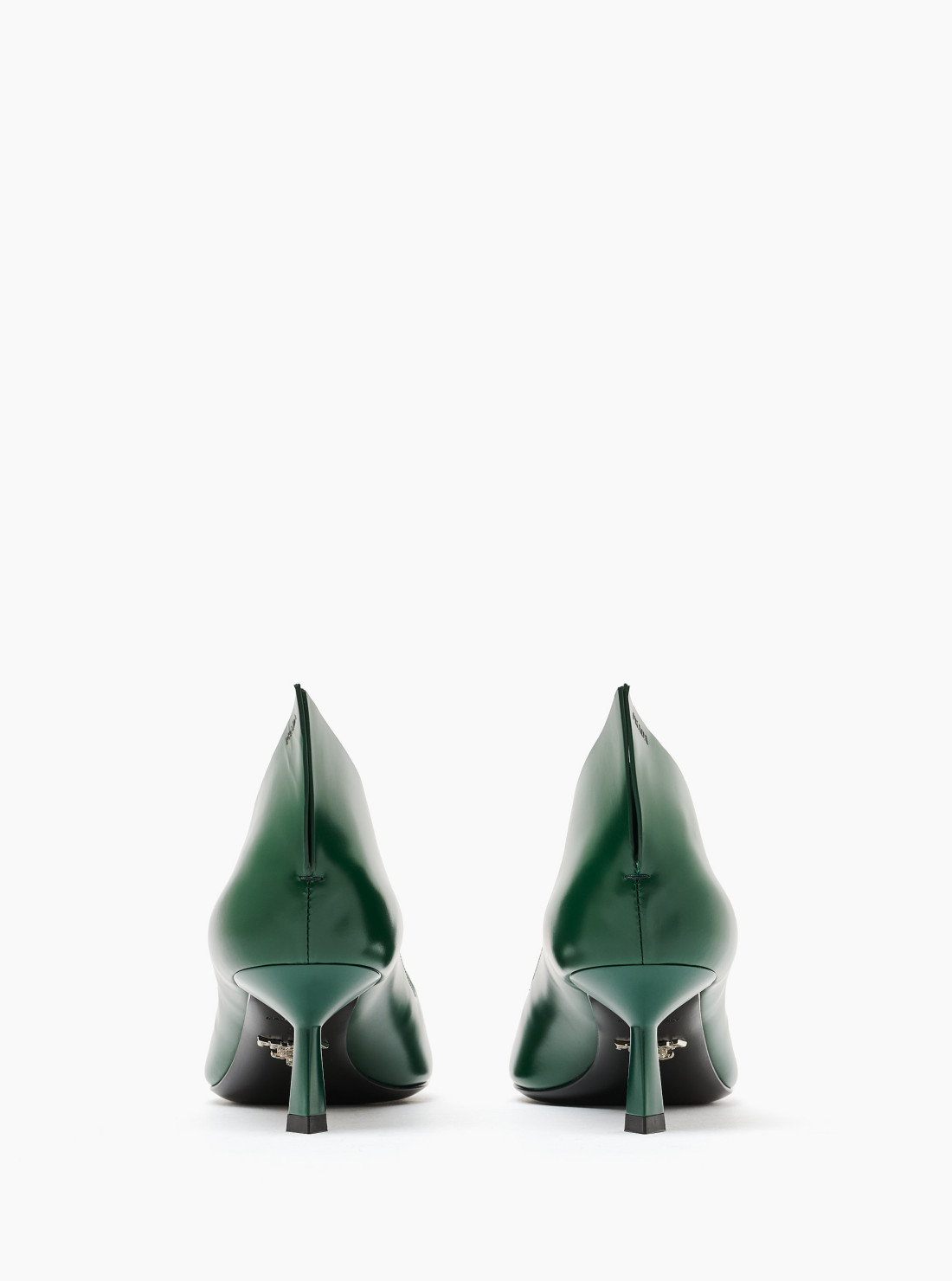 Escarpins en cuir brossé