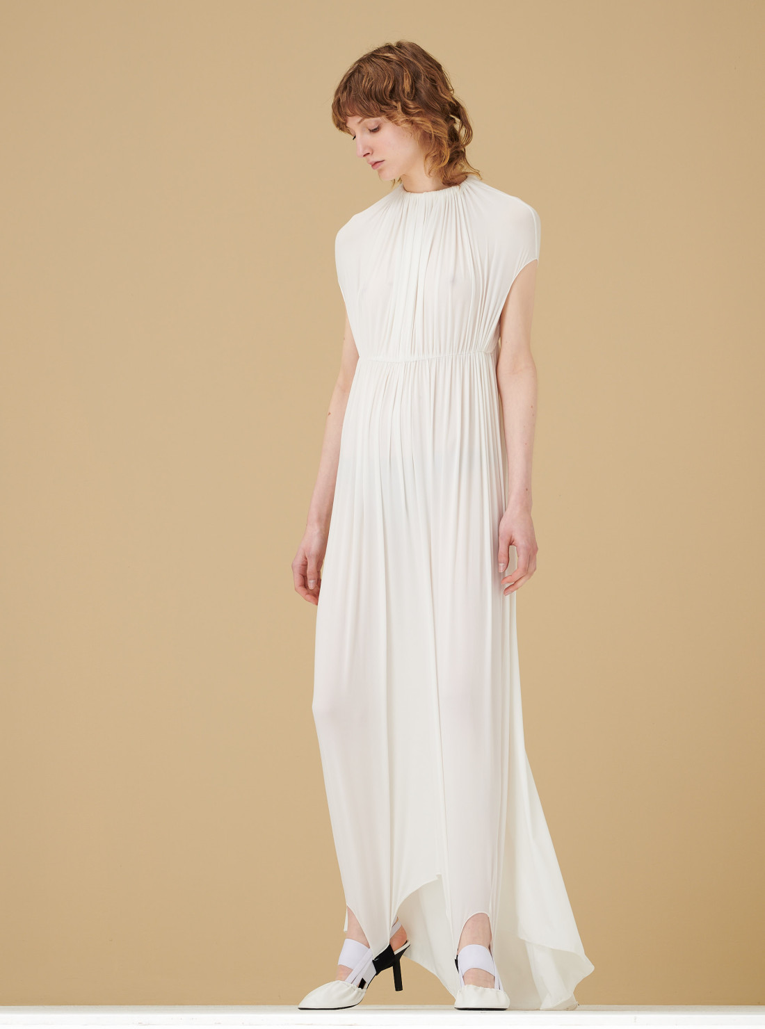 Robe fuseau froncée