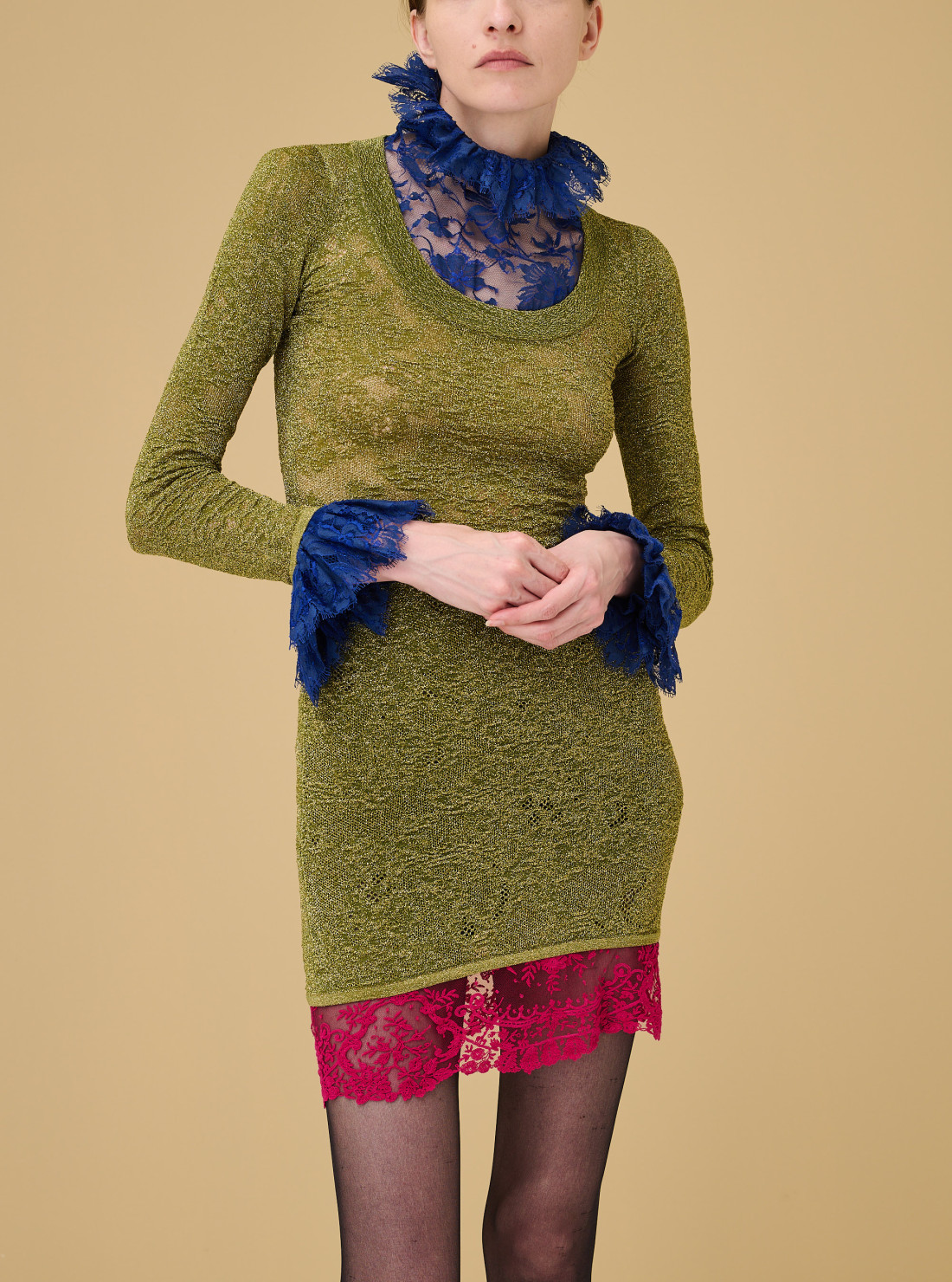 Dress in lace knit