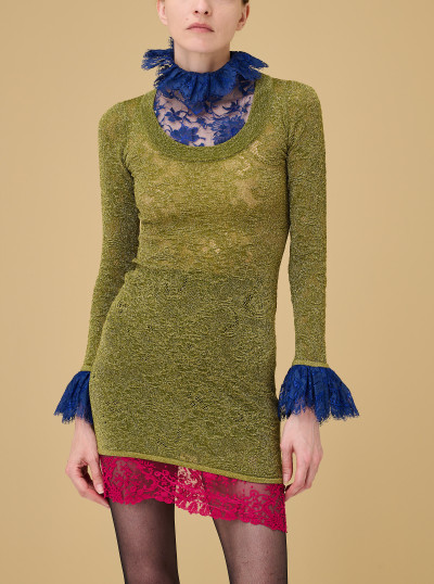 Dress in lace knit