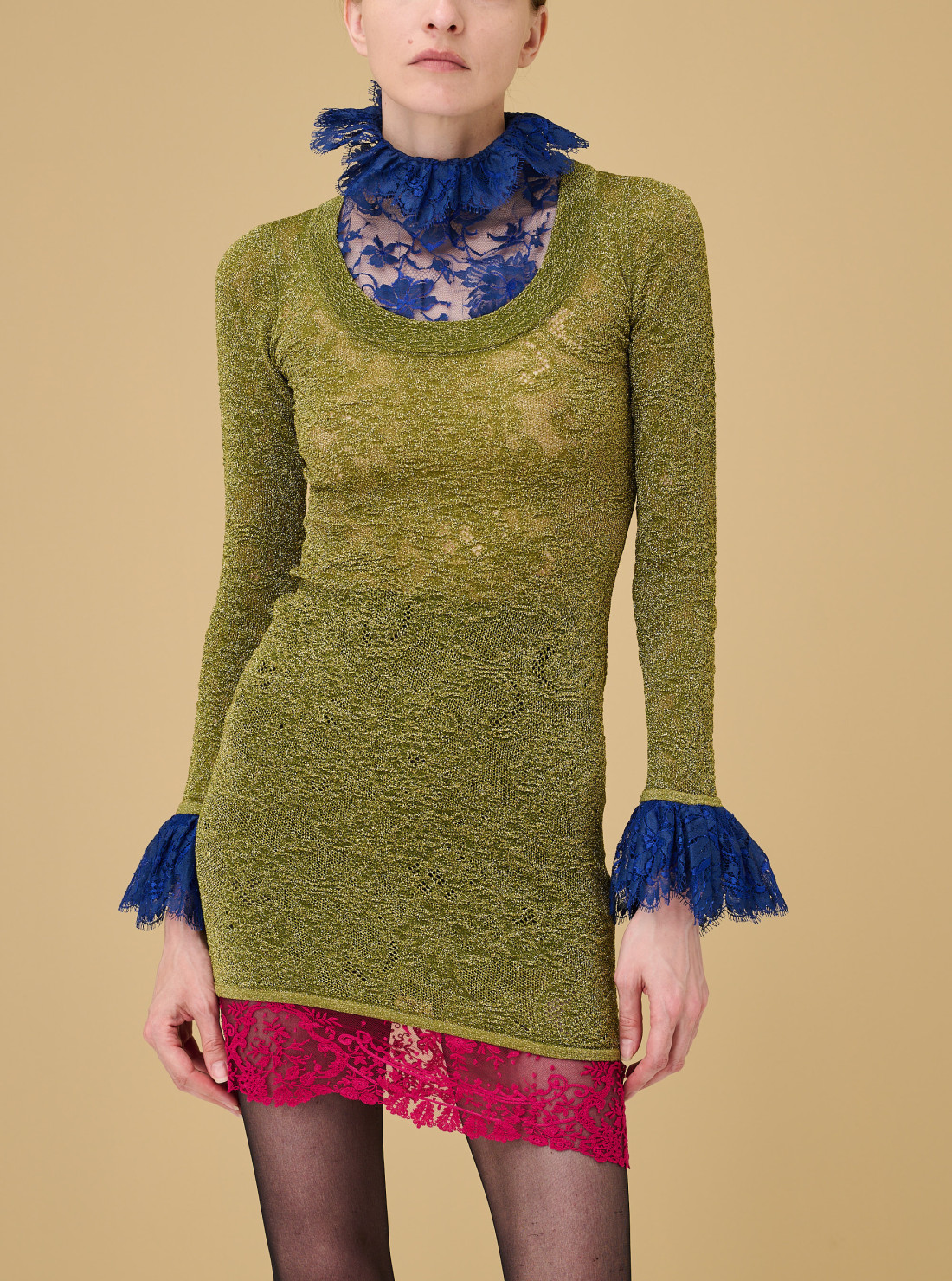 Dress in lace knit