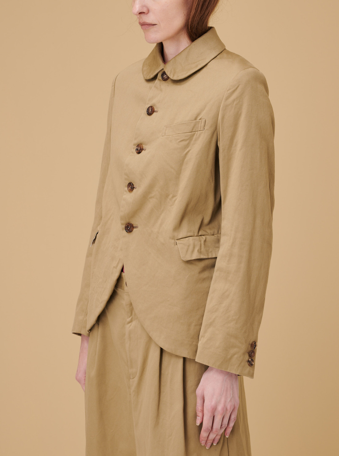Rounded blazer jacket
