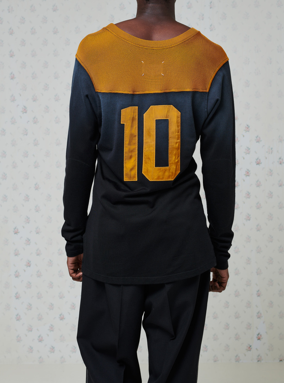 10 long sleeve t-shirt
