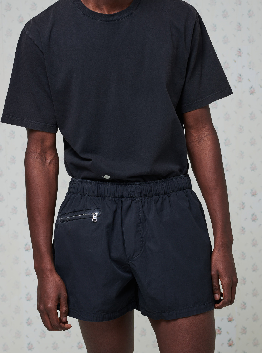 Contrast Embroidery Shorts
